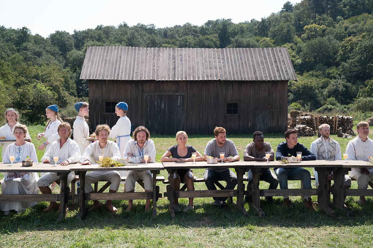 Kadr z filmu Midsommar