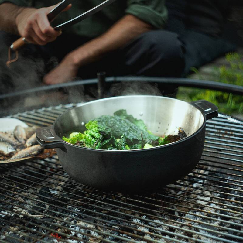 Zestaw naczyń Fiskars Norden Grill Chef (Fot. Materiały prasowe)