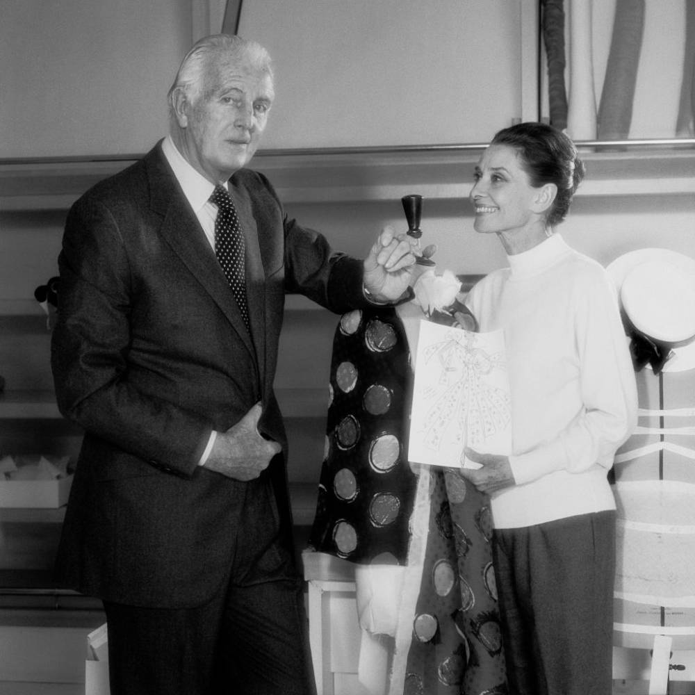 Audrey Hepburn i Hubert de Givenchy w 1991 roku (Fot. Eric Robert/Sygma/Sygma via Getty Images)