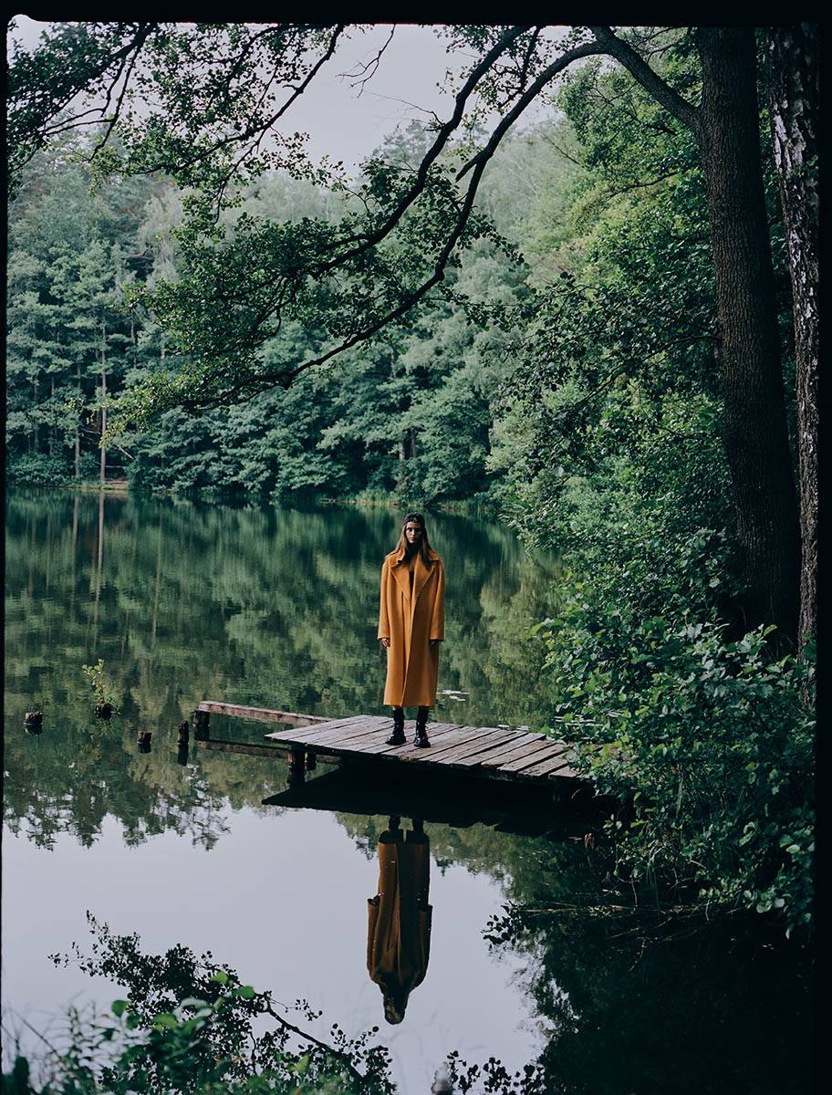 (Fot. Sonia Szóstak dla Vogue Polska)