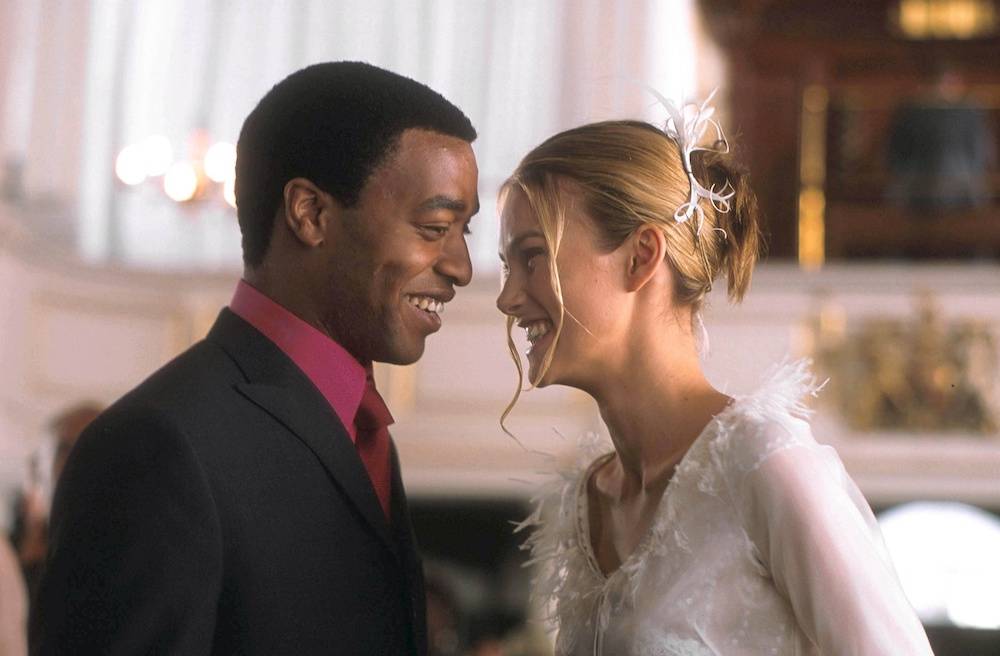 Chiwetel Ejiofor i Keira Knightley (Fot. EastNews)