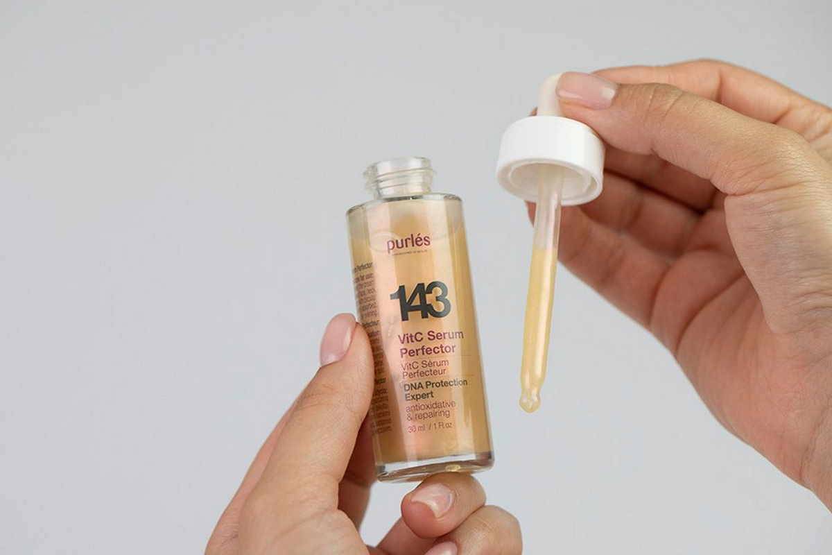 10 najlepszych serum z witaminą C według kosmetologa Topestetic.