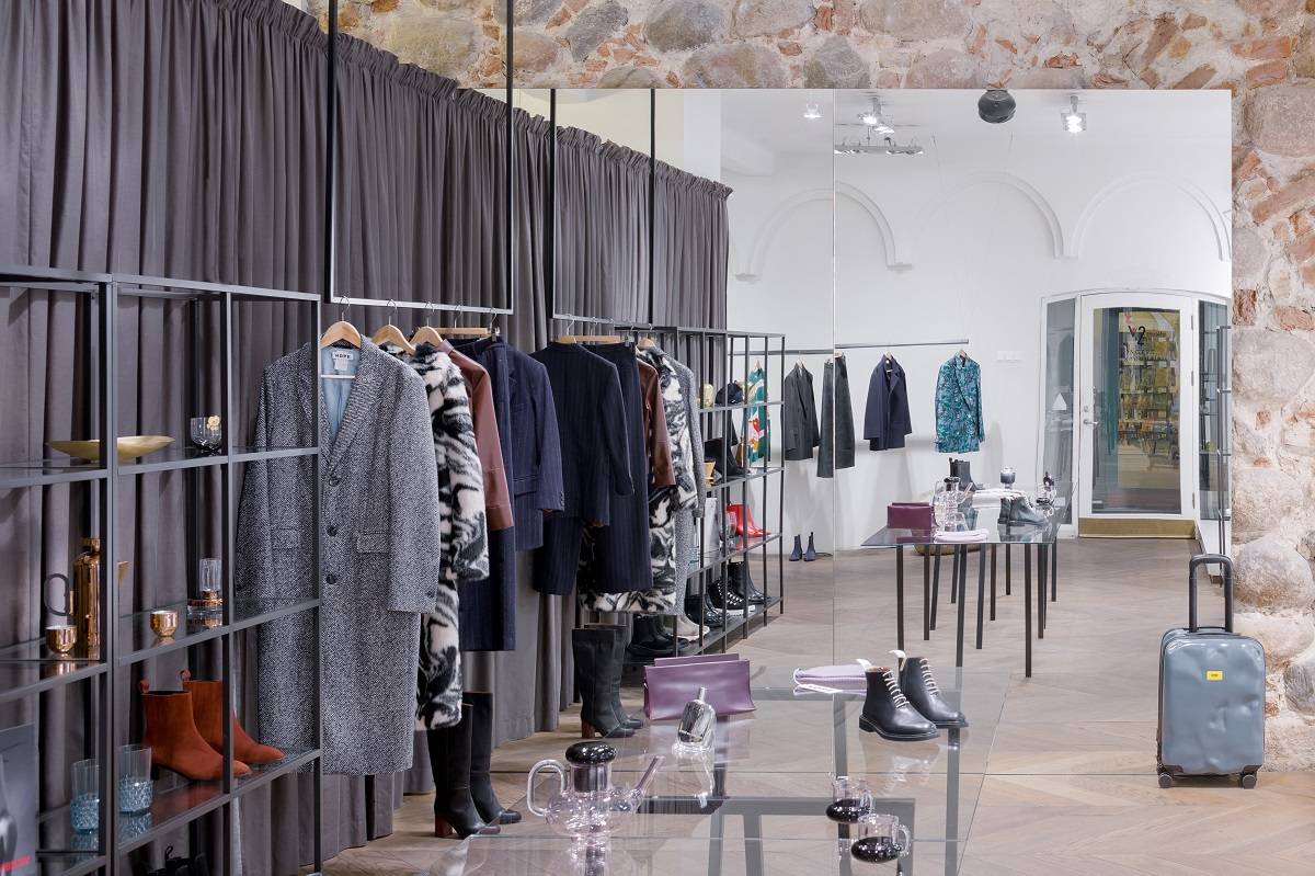 V2 Concept Store