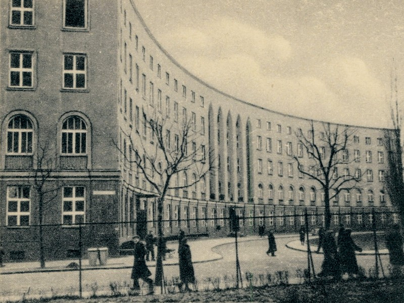 Nowe skrzydło Szpitala Przemienienia, oddane dopiero w 1936 roku