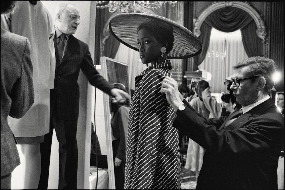 Pierre Bergé i Yves Saint Laurent w 1999 roku (Fot. Getty Images)