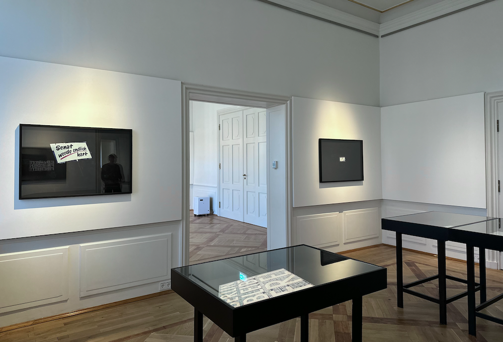 Yuriy Biley, cykl FREEDOM FOR ALL_widok wystawy “Motherland”, Stadtmuseum Berlin, 2023 (Fot. Oliver Ziebe)