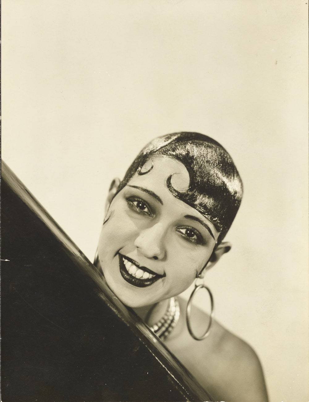 Josephine Baker (Fot. George Hoyningen-Huene, 1927 rok, Vanity Fair © Condé Nast)